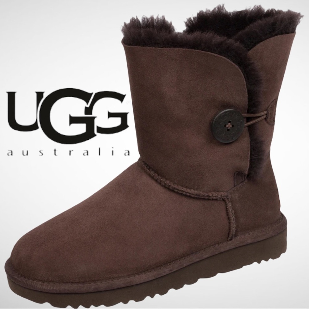 UGG Australia Original Women’s Bailey Button II Chocolate Short Booties Boot 5